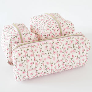 Makeup bags Qatar 
Tote bags Qatar
Weekend tote bags Qatar 
Makeup pouch 
Quilted makeup bags for Qatar
حقائب المكياج قطر 
حقائب نسائيه قطر 