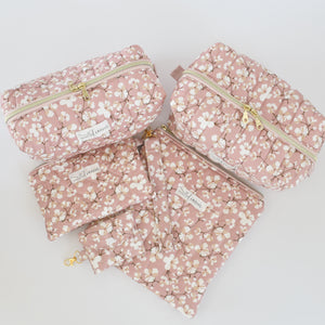 Makeup bags Qatar 
Tote bags Qatar
Weekend tote bags Qatar 
Makeup pouch 
Quilted makeup bags for Qatar
حقائب المكياج قطر 
حقائب نسائيه قطر 