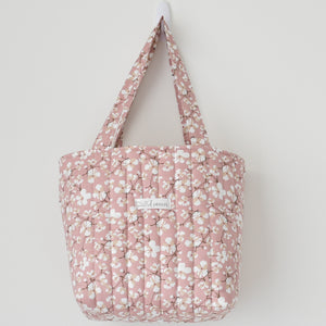 Makeup bags Qatar 
Tote bags Qatar
Weekend tote bags Qatar 
Makeup pouch 
Quilted makeup bags for Qatar
حقائب المكياج قطر 
حقائب نسائيه قطر 