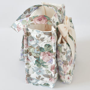 Makeup bags Qatar 
Tote bags Qatar
Weekend tote bags Qatar 
Makeup pouch 
Quilted makeup bags for Qatar
حقائب المكياج قطر 
حقائب نسائيه قطر 