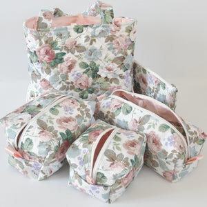 Makeup bags Qatar 
Tote bags Qatar
Weekend tote bags Qatar 
Makeup pouch 
Quilted makeup bags for Qatar
حقائب المكياج قطر 
حقائب نسائيه قطر 