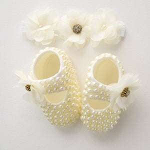 Flowers & Pearls Baby Girl Shoes - Tianoor
